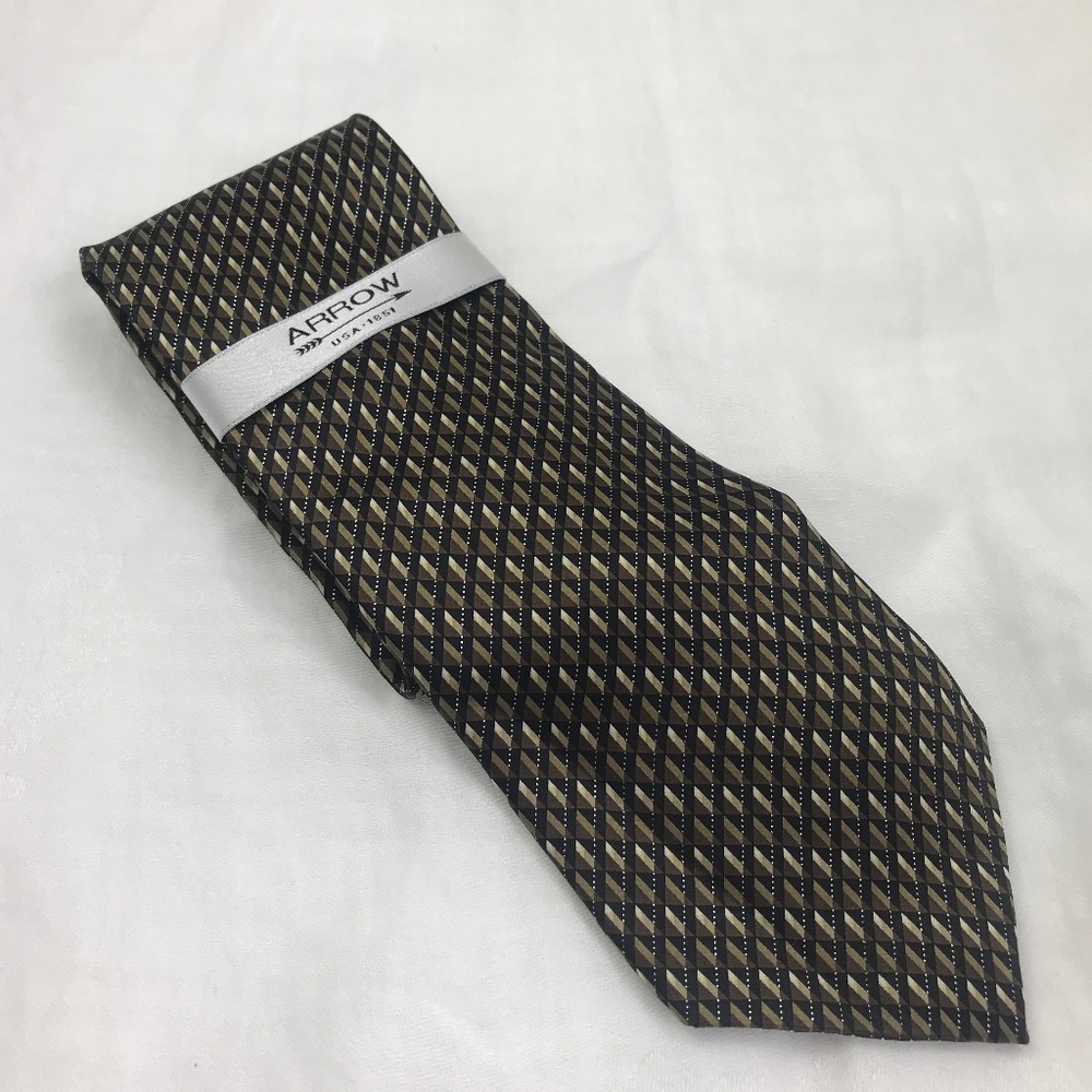 ARROW USA 100% Imported Silk Geometric New W/Tags